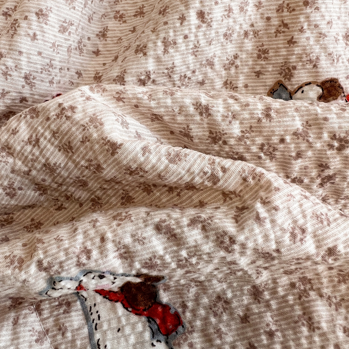 91家纺网 家纺一手货源 找家纺 仟网汇 2026新款三角针贝壳边泡芙纱夏被四件套 三角针夏被-欢乐时光