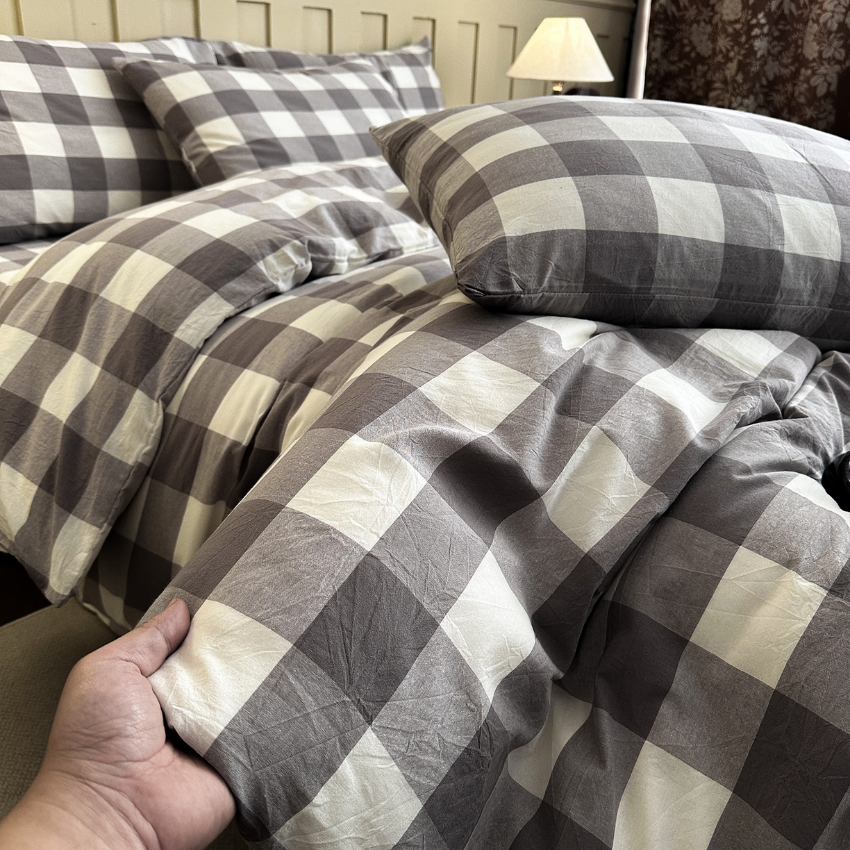 91家纺网 家纺一手货源 找家纺 蓝梦 2026新款全棉纯棉色织水洗棉简约四件套-大格 可可灰