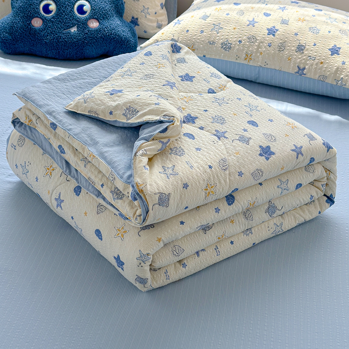 91家纺网 家纺一手货源 找家纺 玉海棠家纺 2026新款云感泡芙棉夏被空调被夏凉被四件套 蓝海星