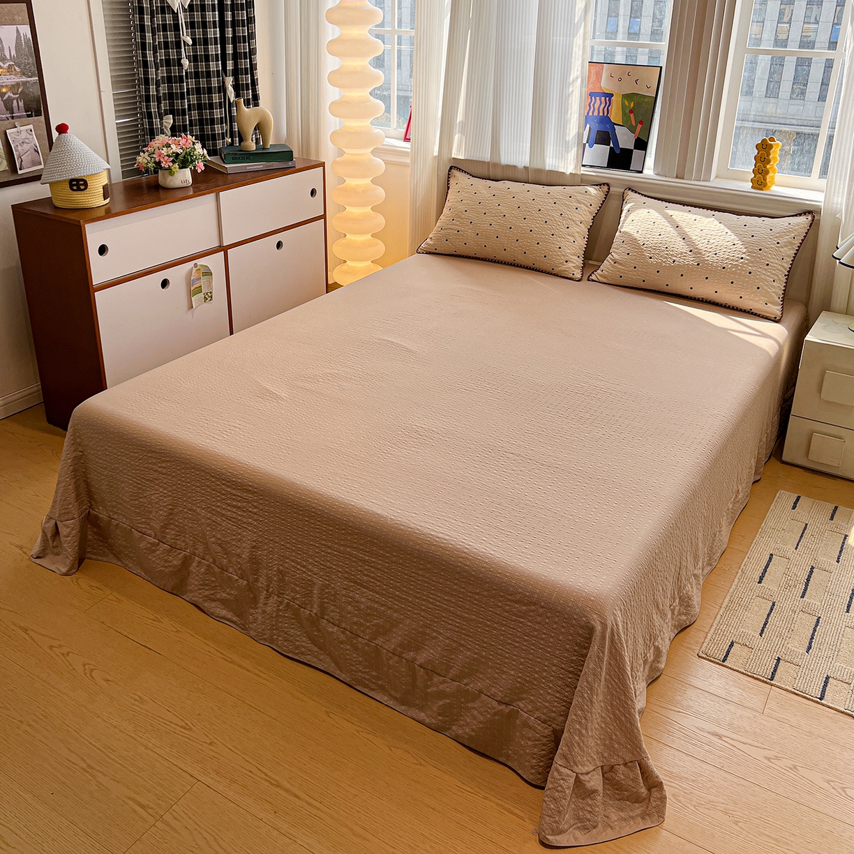 91家纺网 家纺一手货源 找家纺 仟网汇 2026新款三角针贝壳边泡芙纱夏被四件套 三角针夏被-焦糖豆豆