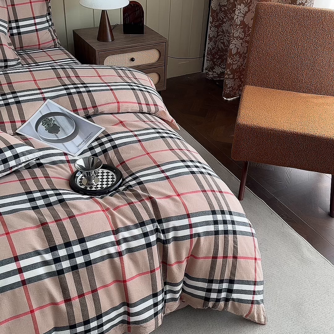 91家纺网 家纺一手货源 找家纺 蓝梦 2026新款全棉纯棉色织水洗棉简约四件套-大格 宝利格