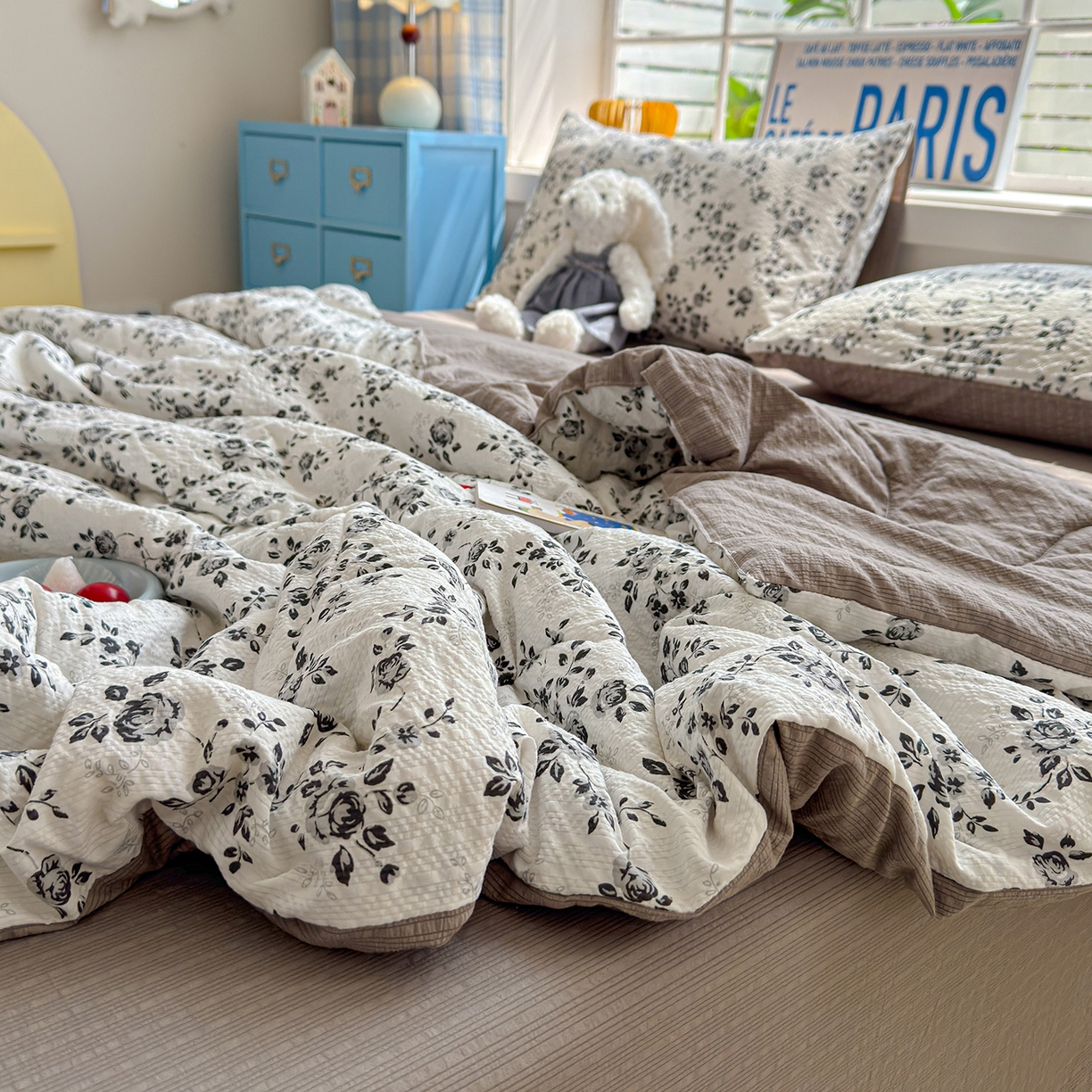 91家纺网 家纺一手货源 找家纺 玉海棠家纺 2026新款云感泡芙棉夏被空调被夏凉被四件套 疏影