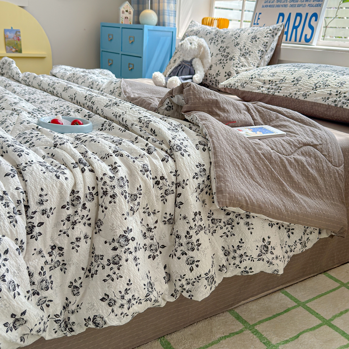 91家纺网 家纺一手货源 找家纺 玉海棠家纺 2026新款云感泡芙棉夏被空调被夏凉被四件套 疏影