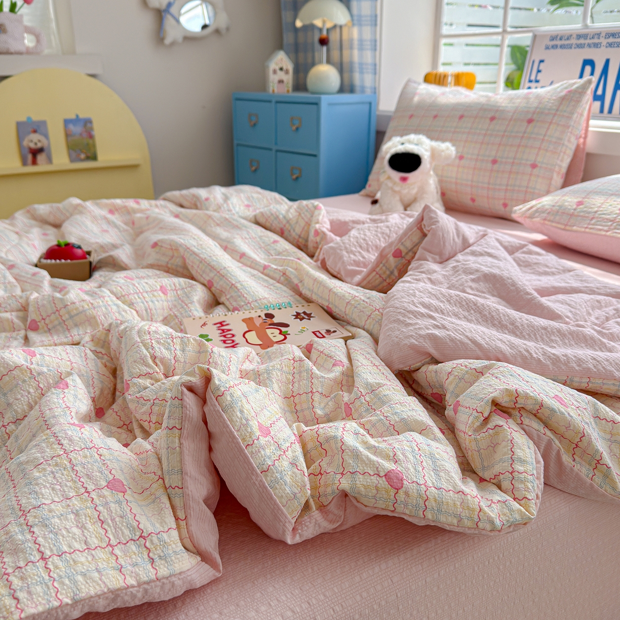 91家纺网 家纺一手货源 找家纺 玉海棠家纺 2026新款云感泡芙棉夏被空调被夏凉被四件套 心遇格纹