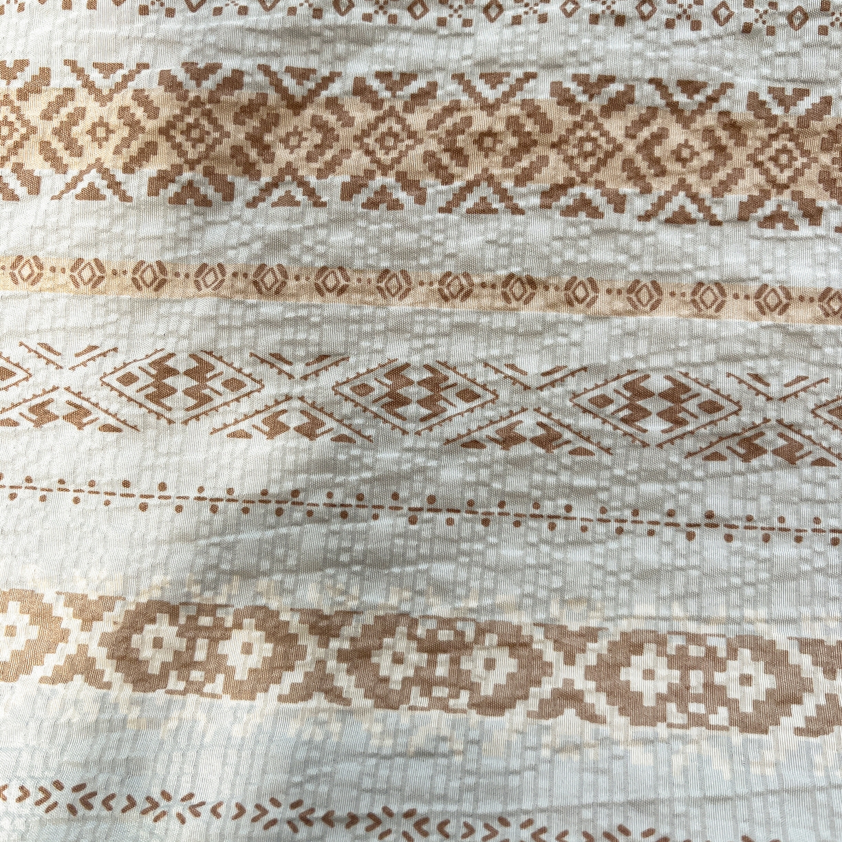 91家纺网 家纺一手货源 找家纺 仟网汇 2026新款三角针贝壳边泡芙纱夏被四件套 三角针夏被-米希娅