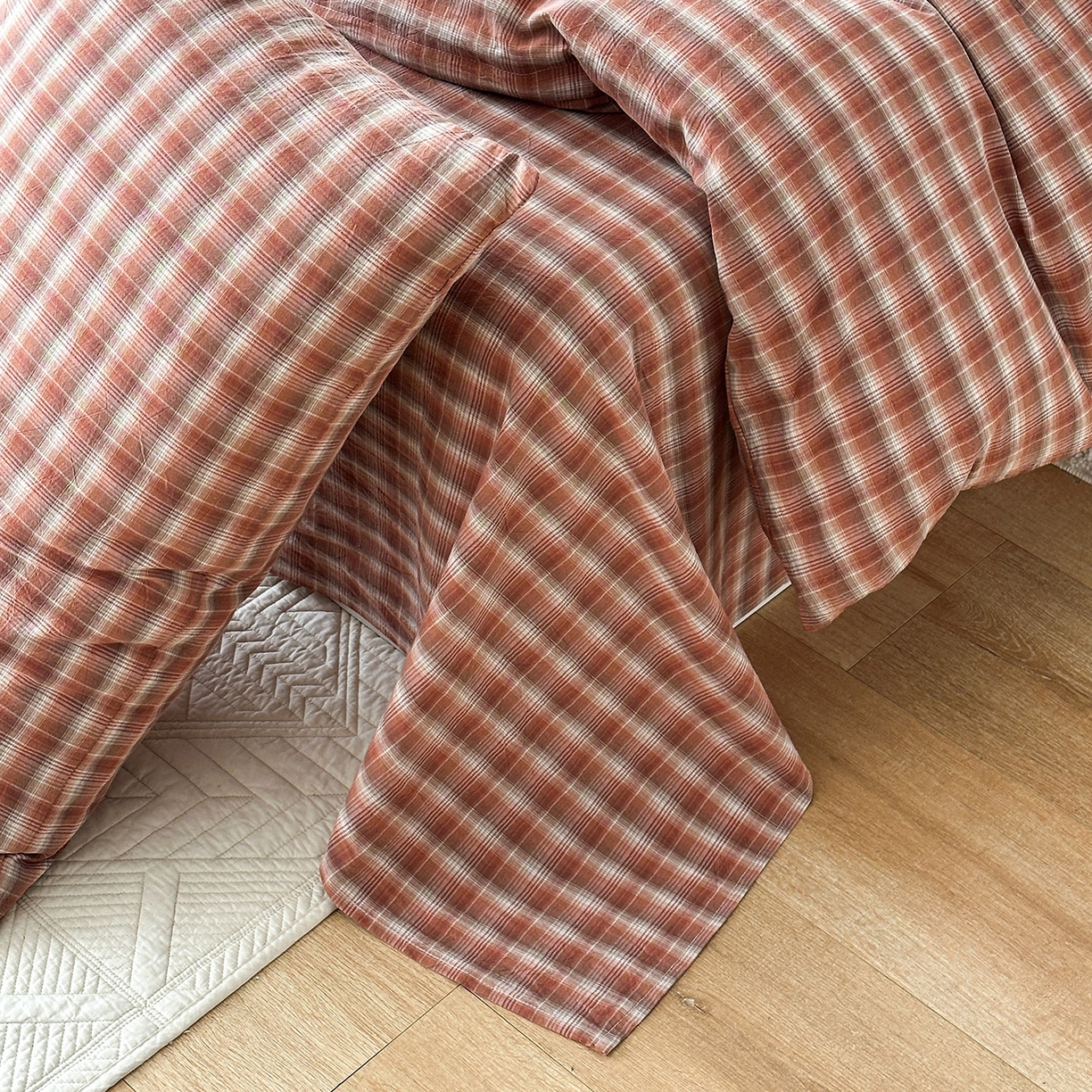 91家纺网 家纺一手货源 找家纺 蓝梦 2026新款全棉纯棉色织水洗棉简约四件套-繁花 繁花-浅驼色