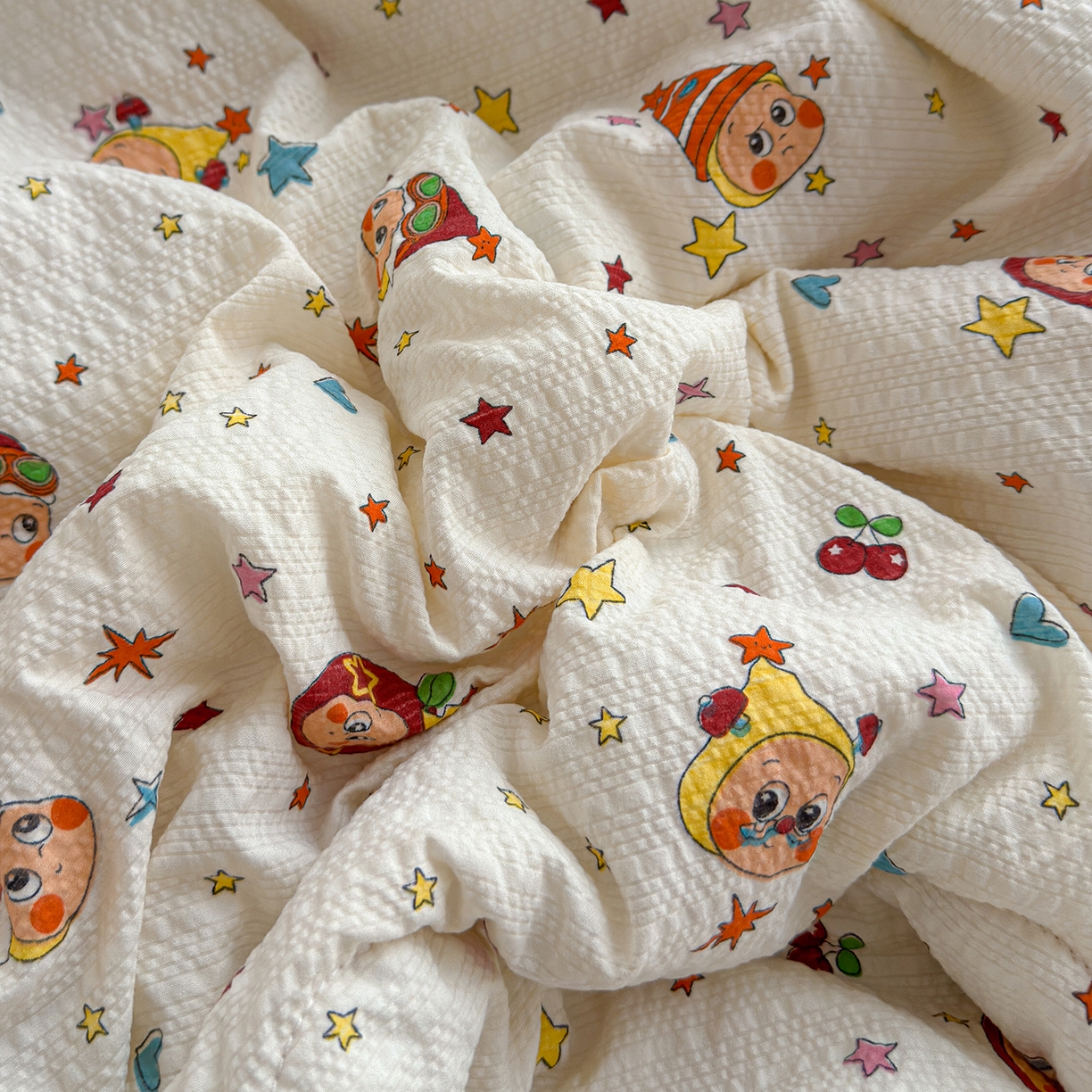 91家纺网 家纺一手货源 找家纺 玉海棠家纺 2026新款云感泡芙棉夏被空调被夏凉被四件套 星梦樱桃