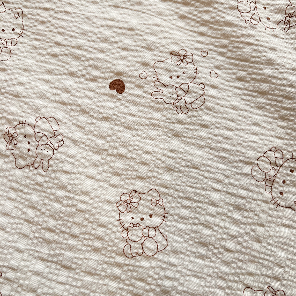 91家纺网 家纺一手货源 找家纺 仟网汇 2026新款三角针贝壳边泡芙纱夏被四件套 三角针夏被-甜心KT