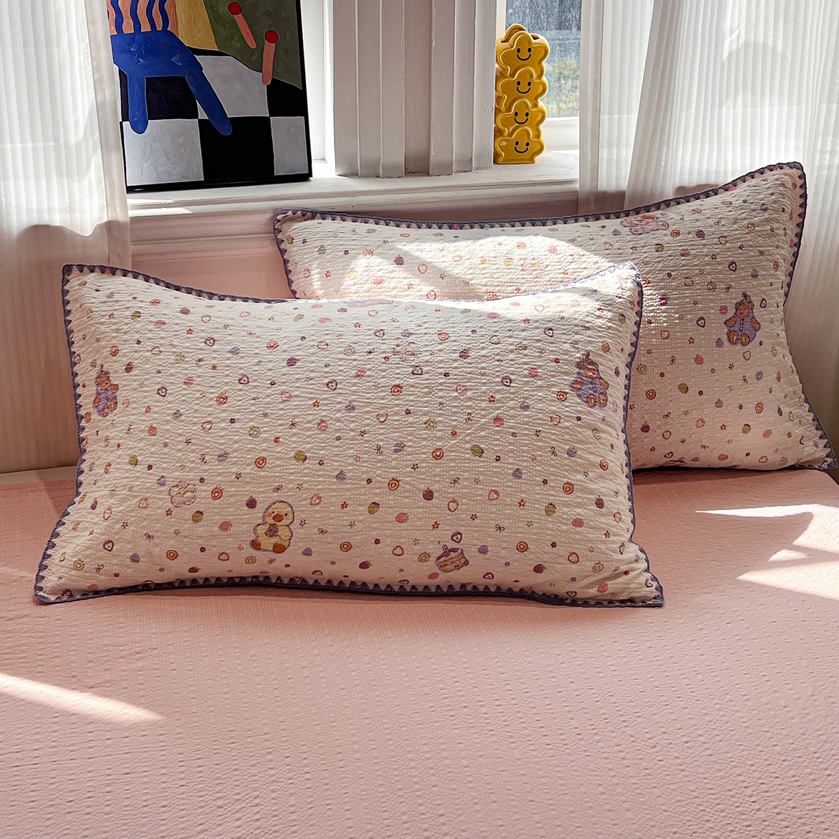 91家纺网 家纺一手货源 找家纺 仟网汇 2026新款三角针贝壳边泡芙纱夏被四件套 三角针夏被-小黄鸭