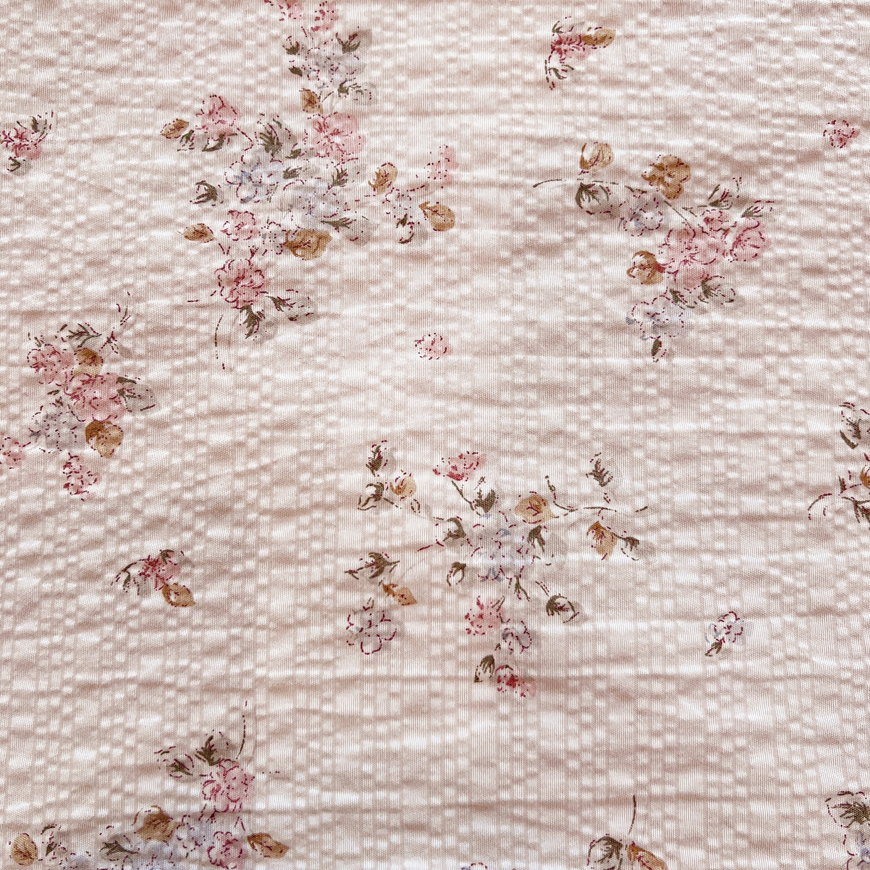 91家纺网 家纺一手货源 找家纺 仟网汇 2026新款三角针贝壳边泡芙纱夏被四件套 三角针夏被-紫花楹