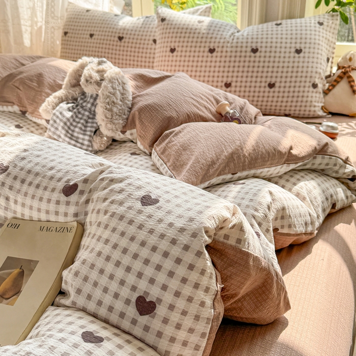 91家纺网 家纺一手货源 找家纺 丝芙妮家居 2026新款皱皱棉双层纱泡芙棉四件套 格纹爱心