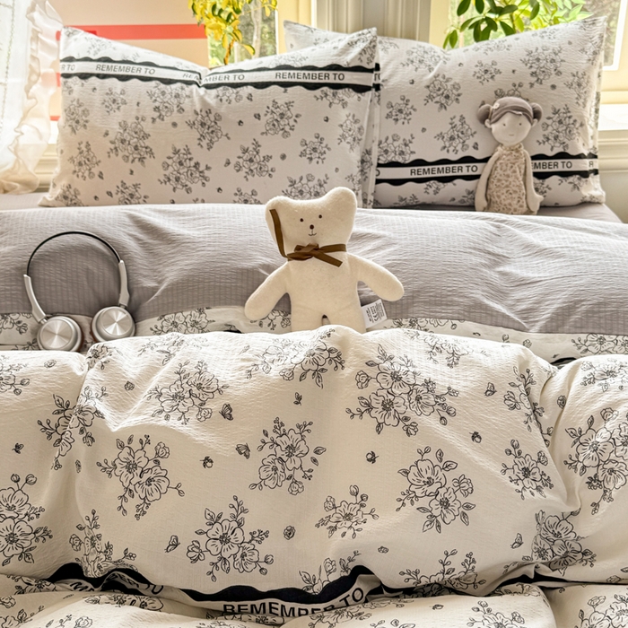 91家纺网 家纺一手货源 找家纺 丝芙妮家居 2026新款皱皱棉双层纱泡芙棉四件套 素描花海