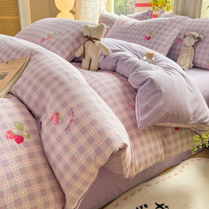 91家纺网 家纺一手货源 找家纺 丝芙妮家居 2026新款皱皱棉双层纱泡芙棉四件套 草莓奶昔