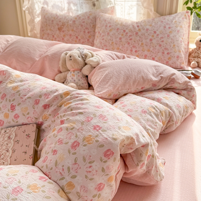 91家纺网 家纺一手货源 找家纺 丝芙妮家居 2026新款皱皱棉双层纱泡芙棉四件套 春之约