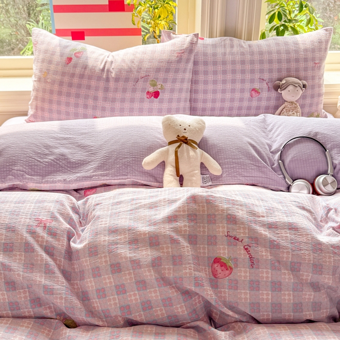 91家纺网 家纺一手货源 找家纺 丝芙妮家居 2026新款皱皱棉双层纱泡芙棉四件套 草莓奶昔