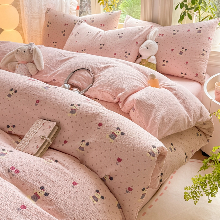 91家纺网 家纺一手货源 找家纺 丝芙妮家居 2026新款皱皱棉双层纱泡芙棉四件套 花枝狗狗