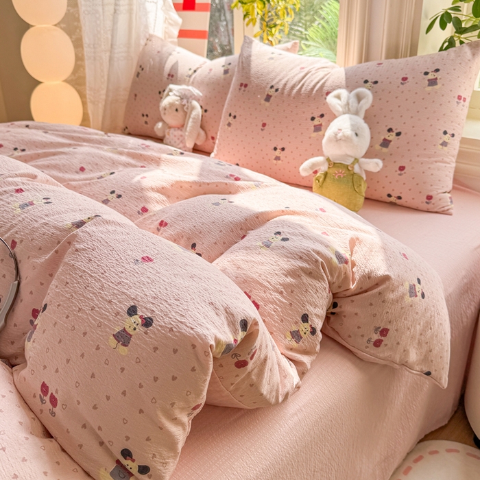 91家纺网 家纺一手货源 找家纺 丝芙妮家居 2026新款皱皱棉双层纱泡芙棉四件套 花枝狗狗