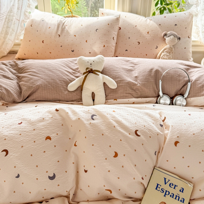 91家纺网 家纺一手货源 找家纺 丝芙妮家居 2026新款皱皱棉双层纱泡芙棉四件套 星月点点