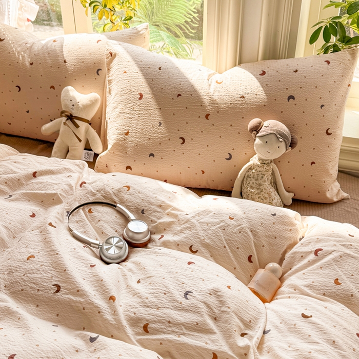 91家纺网 家纺一手货源 找家纺 丝芙妮家居 2026新款皱皱棉双层纱泡芙棉四件套 星月点点