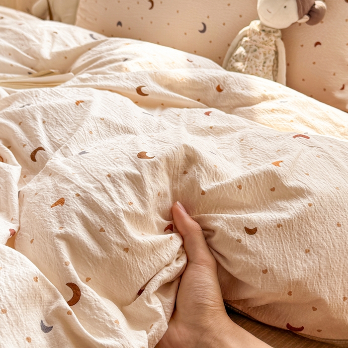 91家纺网 家纺一手货源 找家纺 丝芙妮家居 2026新款皱皱棉双层纱泡芙棉四件套 星月点点