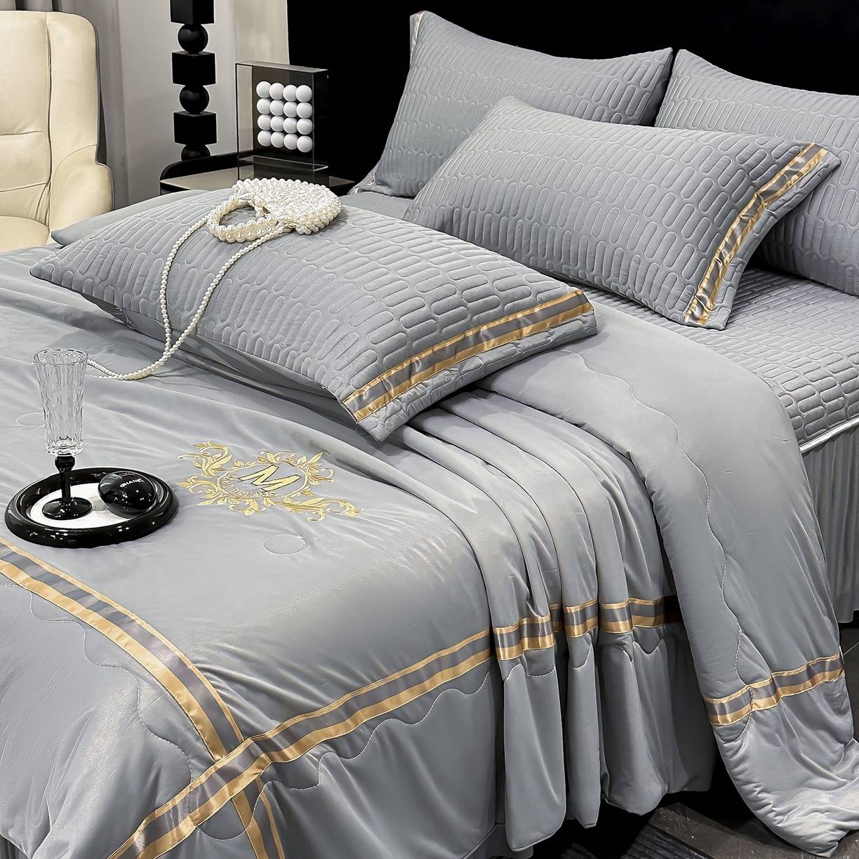 91家纺网 家纺一手货源 找家纺 （总）妮恒美家纺 2026新款凉感丝床盖夏被款绅士系列