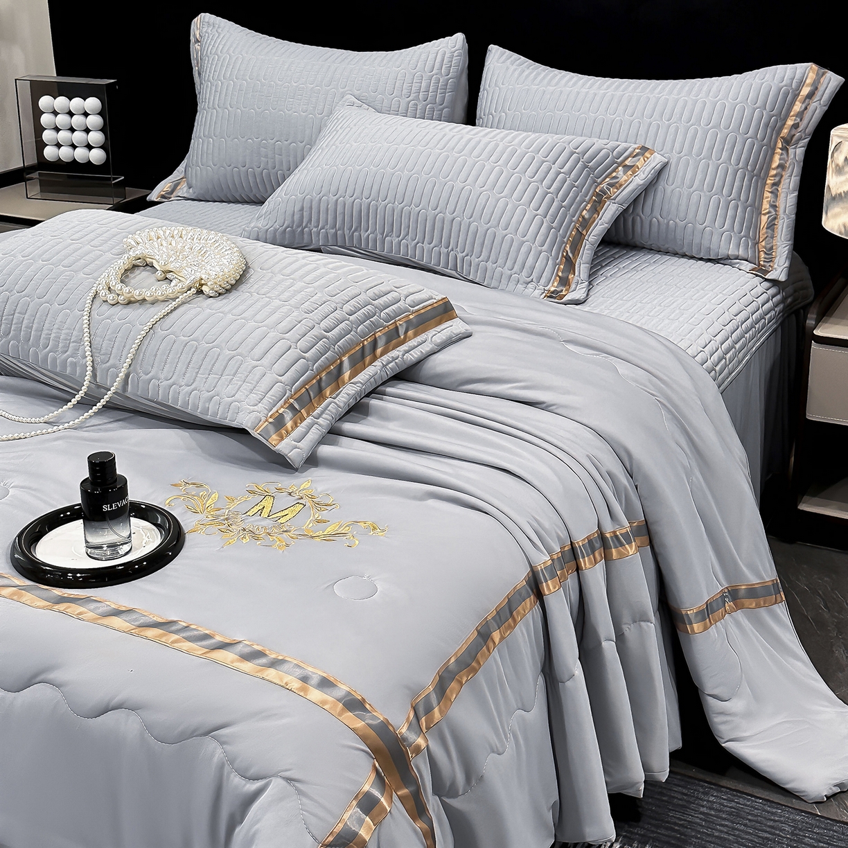 91家纺网 家纺一手货源 找家纺 （总）妮恒美家纺 2026新款凉感丝床盖夏被款绅士系列