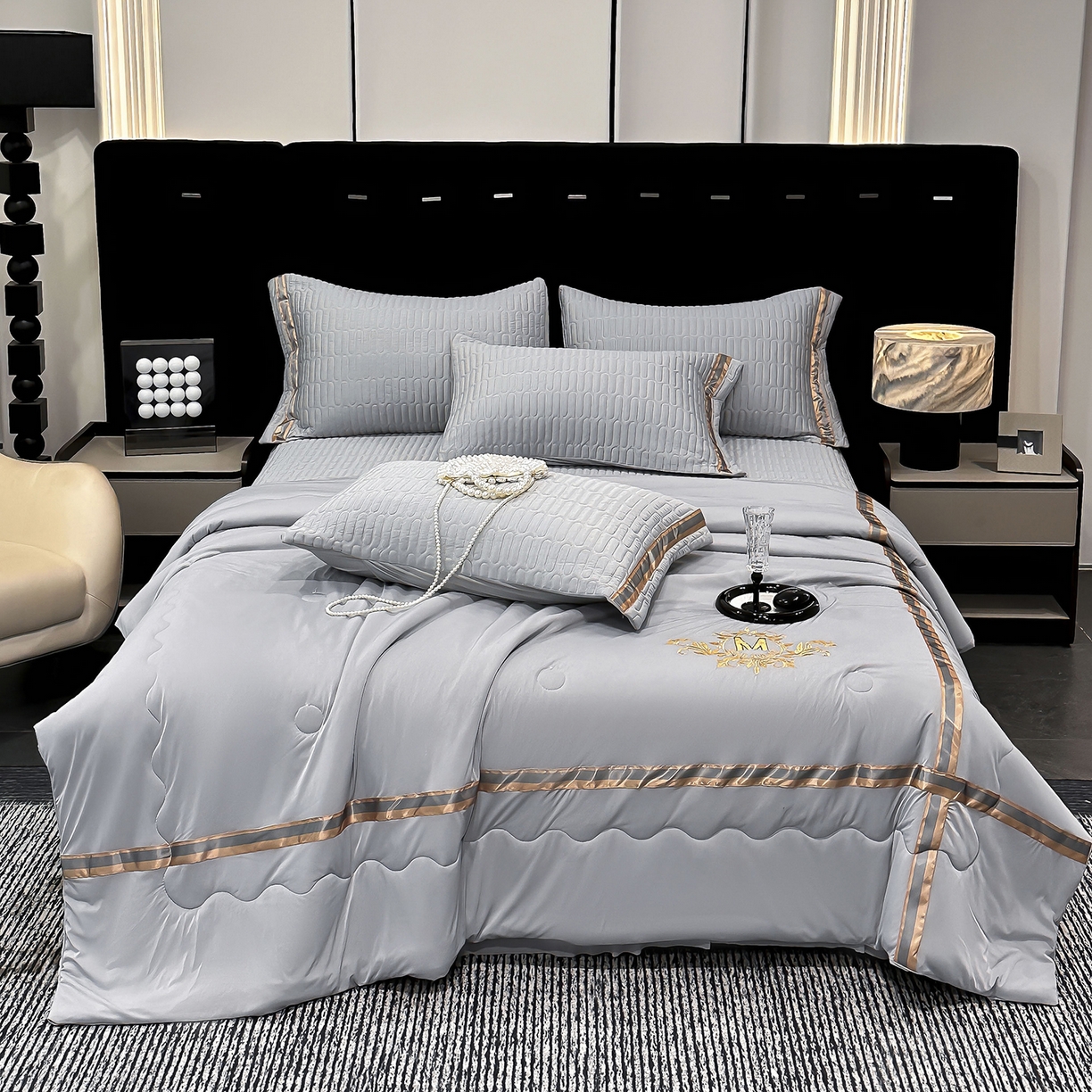 91家纺网 家纺一手货源 找家纺 （总）妮恒美家纺 2026新款凉感丝床盖夏被款绅士系列