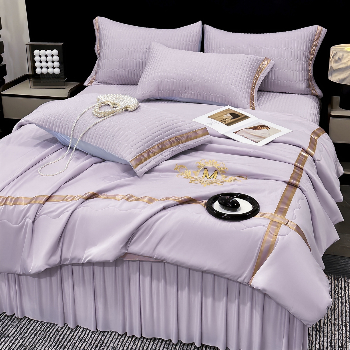 91家纺网 家纺一手货源 找家纺 妮恒美家纺 2026新款凉感丝床盖夏被款绅士系列 绅士浅紫