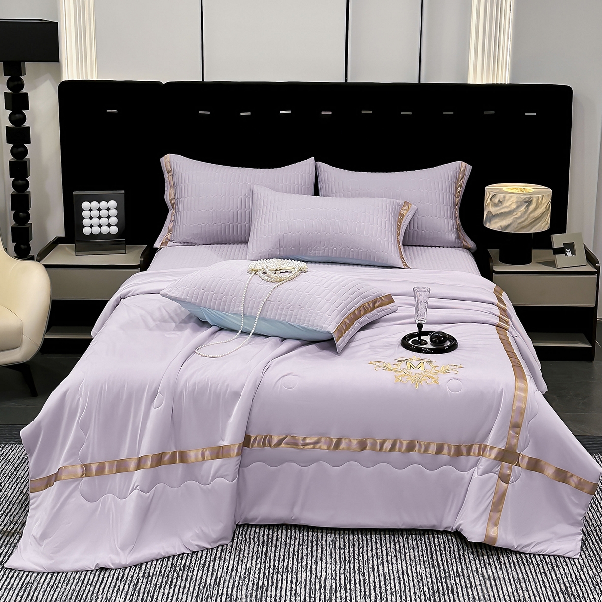 91家纺网 家纺一手货源 找家纺 妮恒美家纺 2026新款凉感丝床盖夏被款绅士系列 绅士浅紫