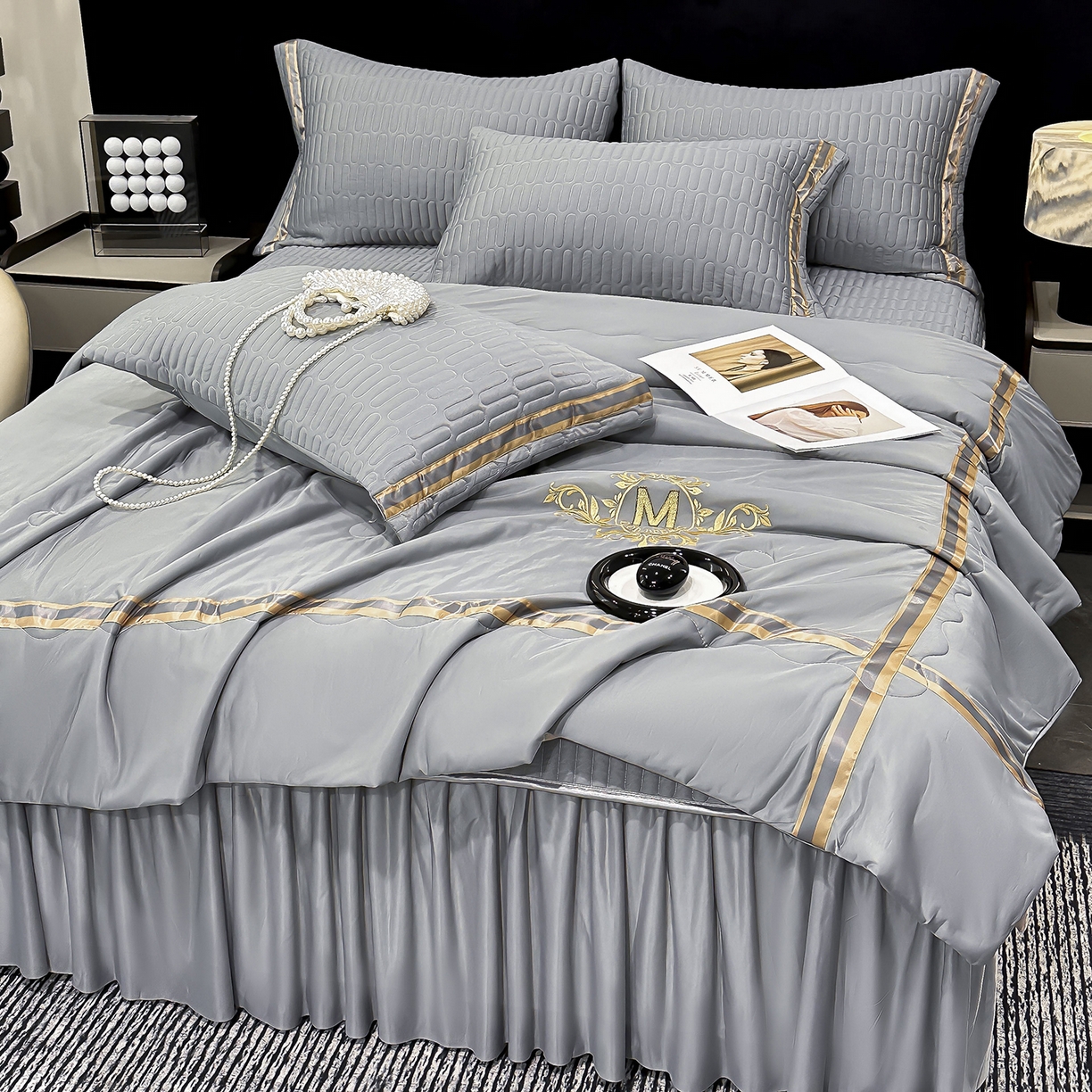 91家纺网 家纺一手货源 找家纺 妮恒美家纺 2026新款凉感丝床盖夏被款绅士系列 绅士深灰