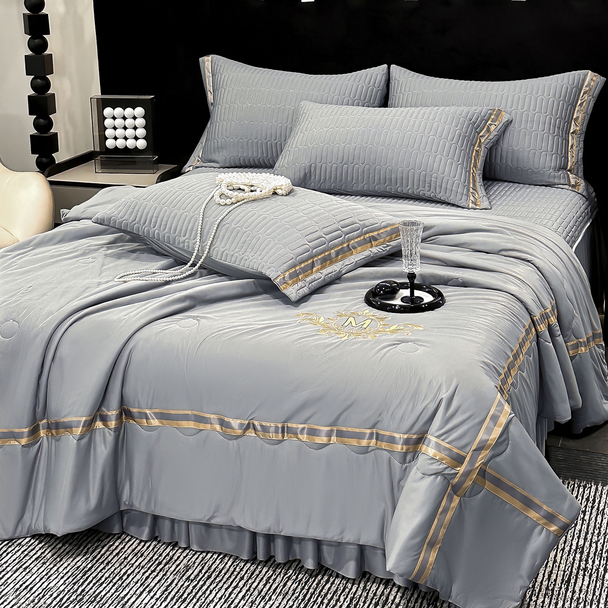 91家纺网 家纺一手货源 找家纺 妮恒美家纺 2026新款凉感丝床盖夏被款绅士系列 绅士深灰