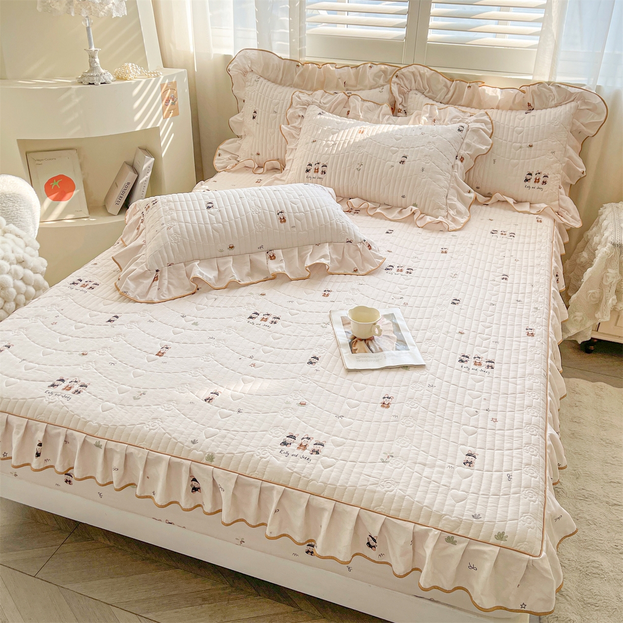 91家纺网 家纺一手货源 找家纺 宜凡家纺 2026新款全棉印花夹棉花边床笠套件②--三件套 森林动物派