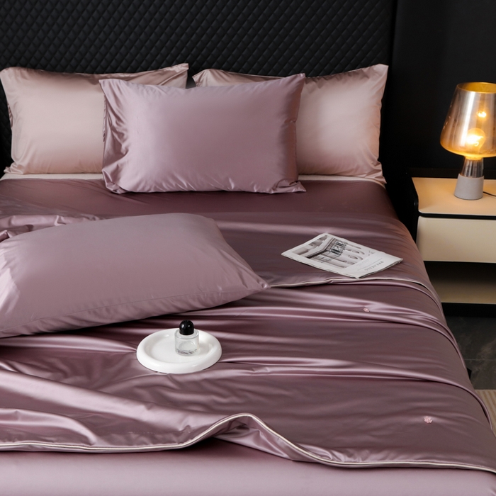 91家纺网 家纺一手货源 找家纺 爱彼家纺 2026夏季新款流锻亲肤水光夏凉被高级感单夏被-可定制蚕丝夏被 云栖烟紫