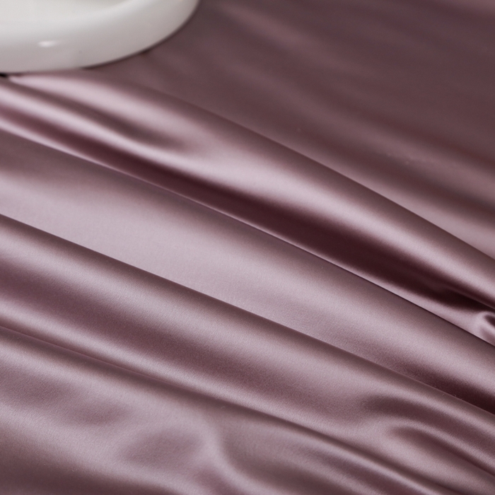 91家纺网 家纺一手货源 找家纺 爱彼家纺 2026夏季新款流锻亲肤水光夏凉被高级感单夏被-可定制蚕丝夏被 云栖烟紫