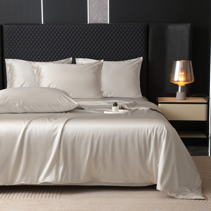 91家纺网 家纺一手货源 找家纺 爱彼家纺 2026夏季新款流锻亲肤水光夏凉被高级感单夏被-可定制蚕丝夏被 山月素灰