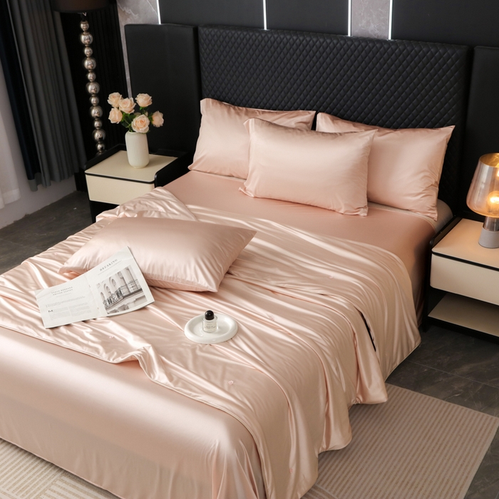 91家纺网 家纺一手货源 找家纺 爱彼家纺 2026夏季新款流锻亲肤水光夏凉被高级感单夏被-可定制蚕丝夏被 莫奈玉粉