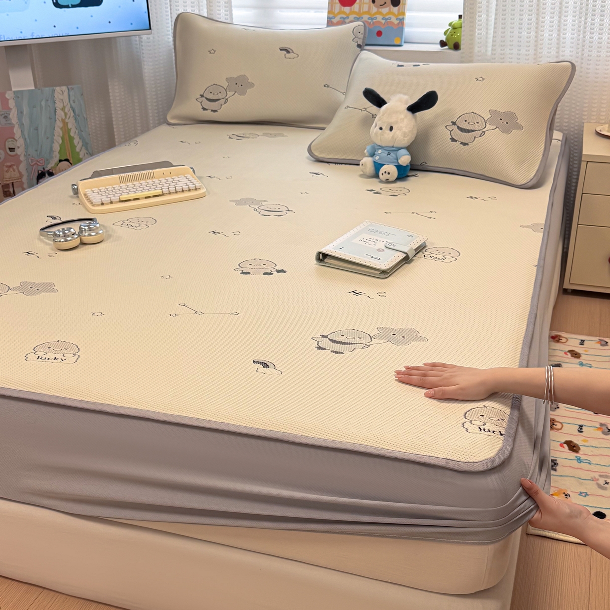 91家纺网 家纺一手货源 找家纺 （总）懒猫家纺 2026新款卡通提花凉豆豆床笠款凉席