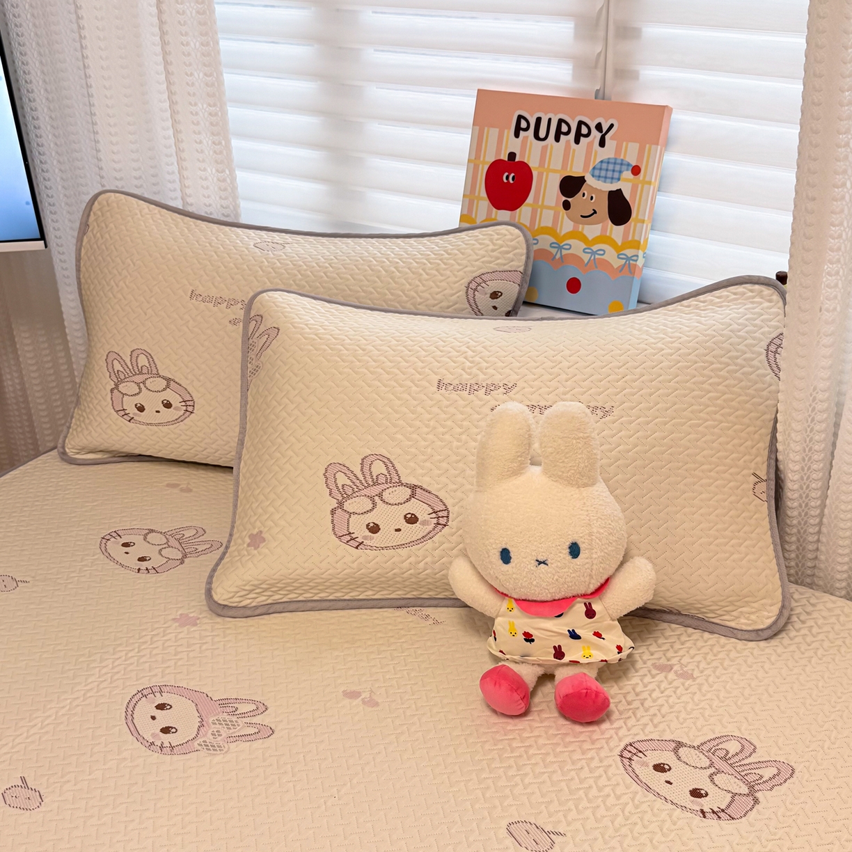 91家纺网 家纺一手货源 找家纺 懒猫家纺 2026新款卡通提花凉豆豆床笠款凉席 粉绒兔子-床笠款