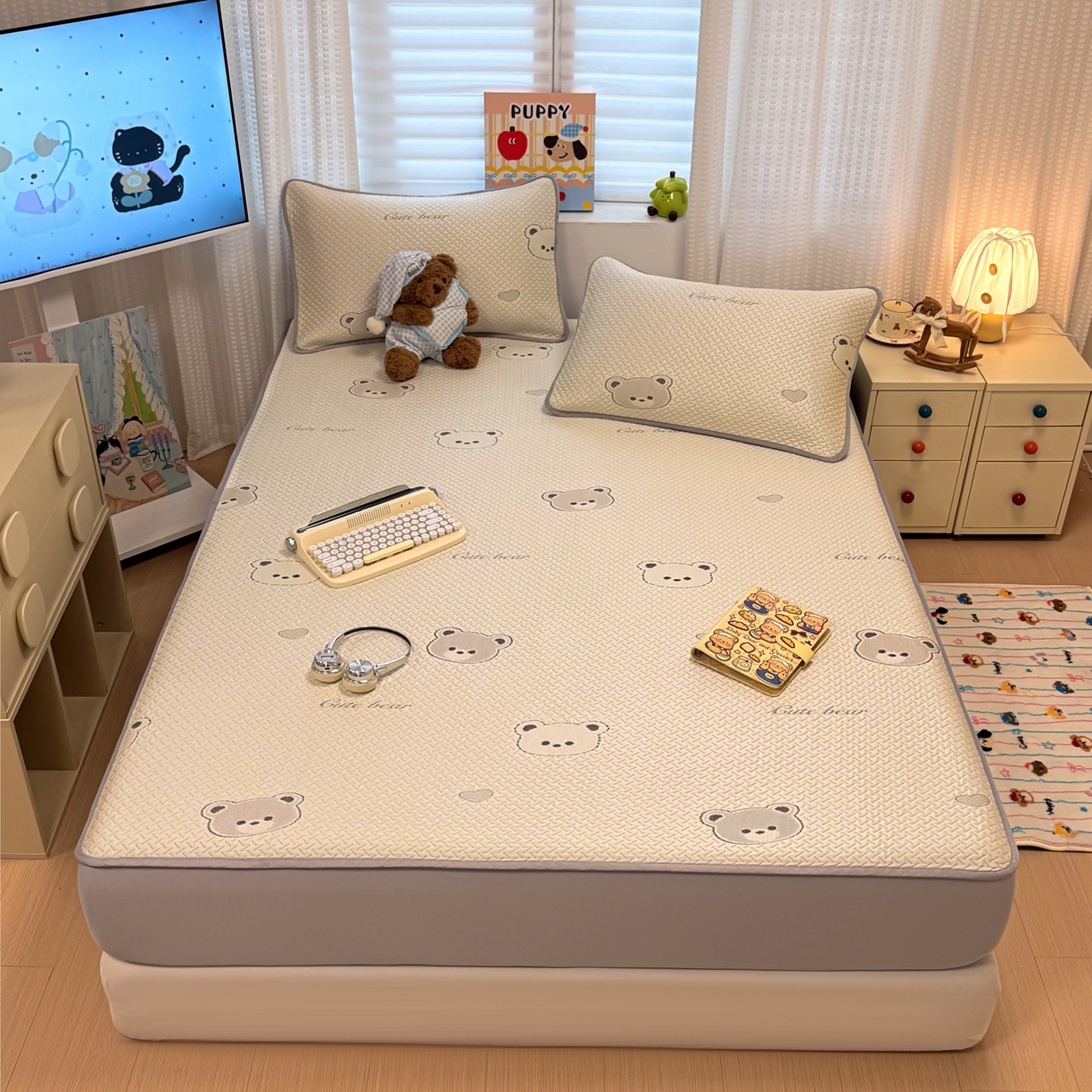 91家纺网 家纺一手货源 找家纺 懒猫家纺 2026新款卡通提花凉豆豆床笠款凉席 爱心小熊-床笠款