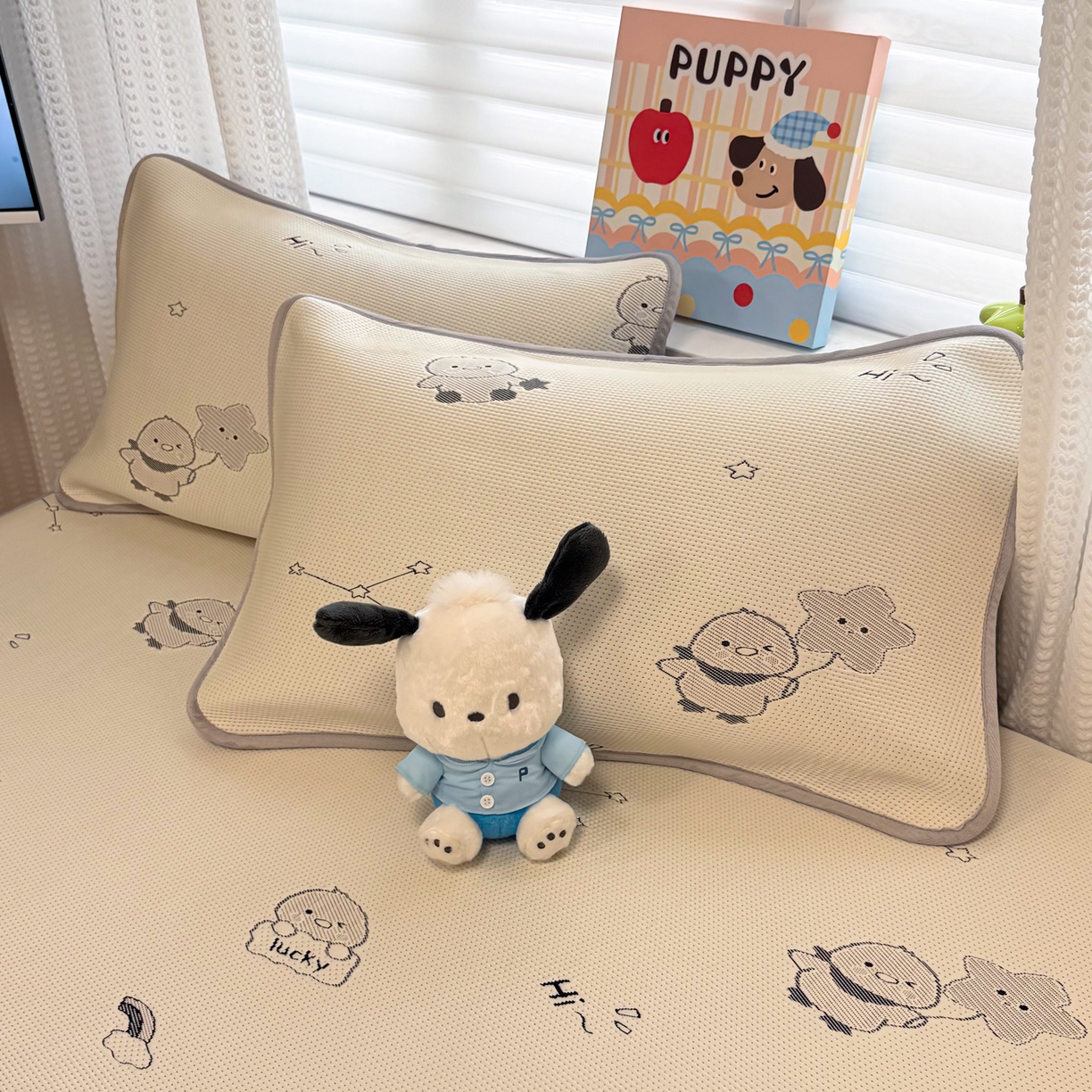 91家纺网 家纺一手货源 找家纺 懒猫家纺 2026新款卡通提花凉豆豆床笠款凉席 萌趣鸭丫-床笠款