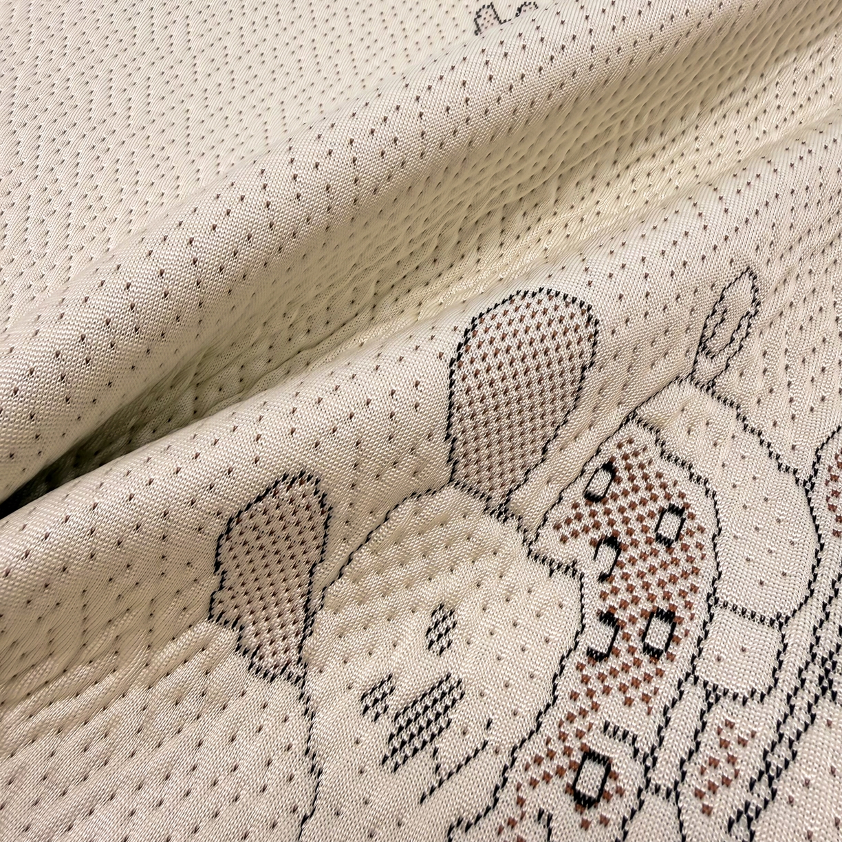 91家纺网 家纺一手货源 找家纺 懒猫家纺 2026新款卡通提花凉豆豆床笠款凉席 活力狗仔-床笠款