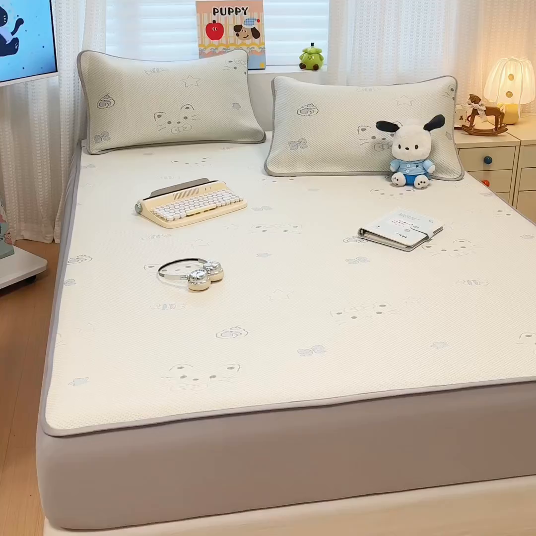 91家纺网 家纺一手货源 找家纺 懒猫家纺 2026新款卡通提花凉豆豆床笠款凉席 星糖蓝猫-床笠款