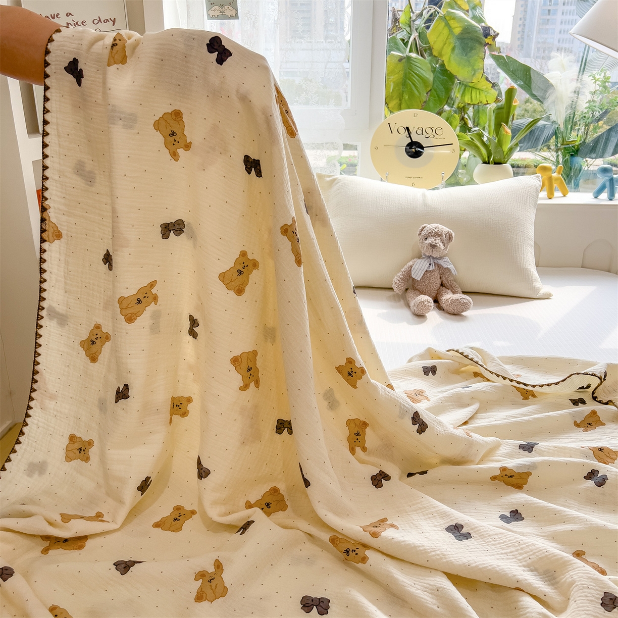 91家纺网 家纺一手货源 找家纺 布凡家居 2026新款A类贝壳边全棉双层纱布毯夏被毯盖毯双层纱浴巾毯 皱皱纱-小玩偶