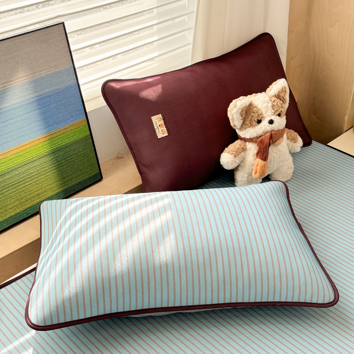 91家纺网 家纺一手货源 找家纺 雅居纺家纺 2026新款简约条纹系列凉席牛奶丝三明治底冰丝凉席 简约蓝条