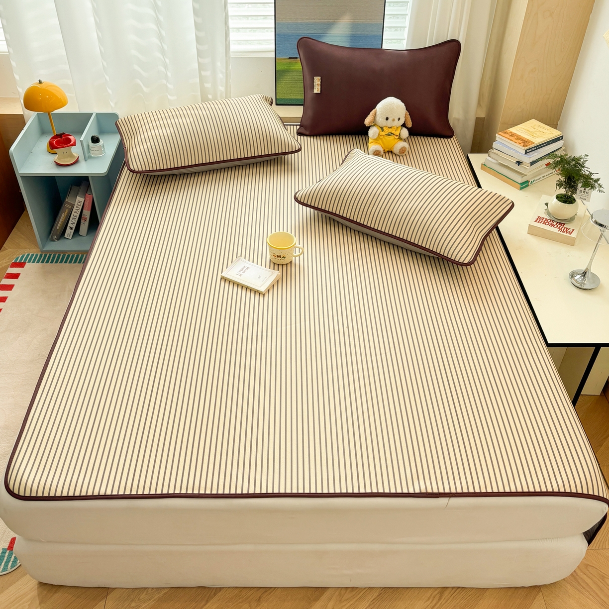 91家纺网 家纺一手货源 找家纺 雅居纺家纺 2026新款简约条纹系列凉席牛奶丝三明治底冰丝凉席 简约亮明黄条