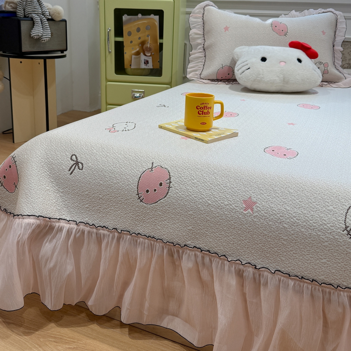 91家纺网 家纺一手货源 找家纺 （总）雅居纺家纺 2026新款PE凉感卡通床裙床盖凉席韩版花边加厚三明治底PE凉感席