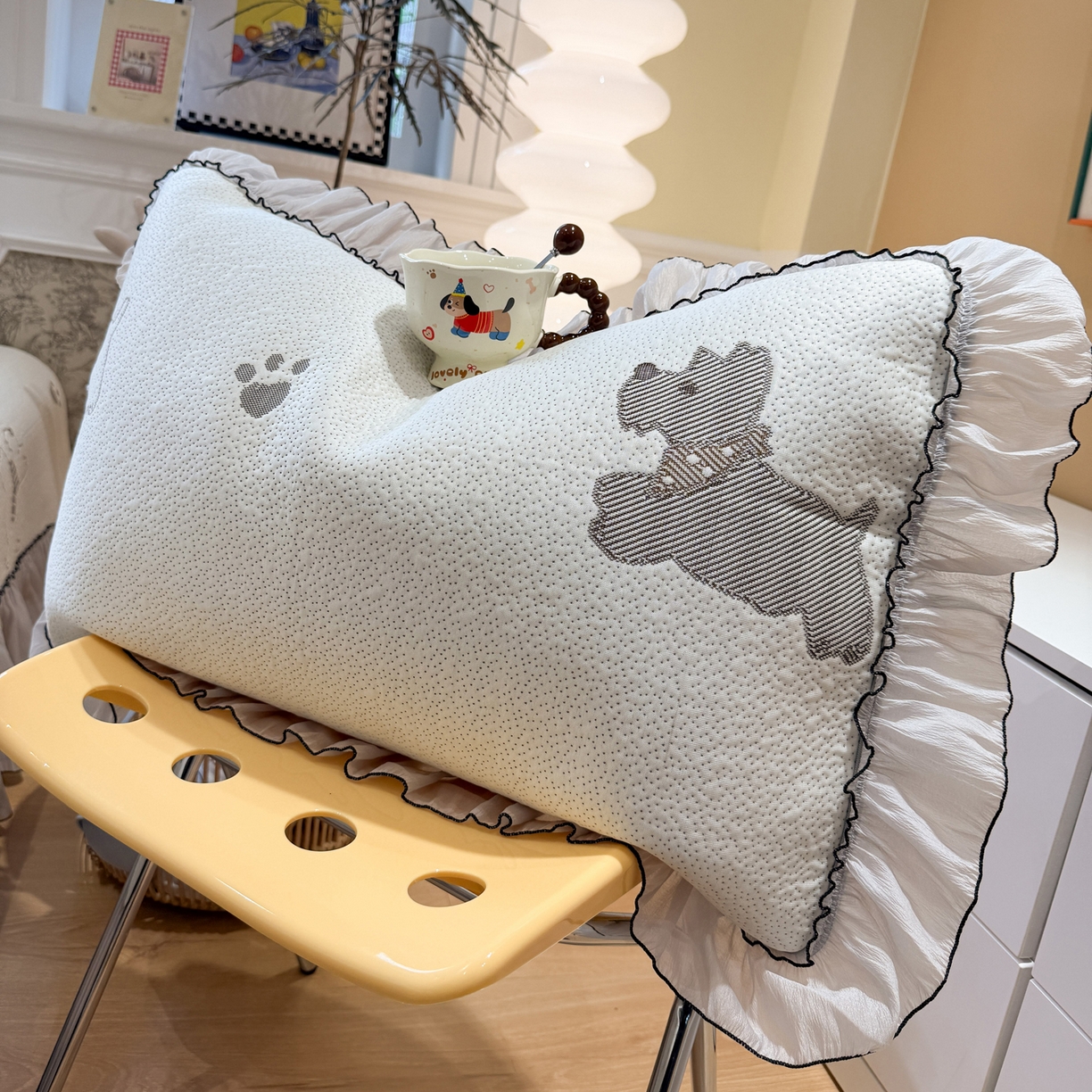 91家纺网 家纺一手货源 找家纺 雅居纺家纺 2026新款PE凉感卡通床裙床盖凉席韩版花边加厚三明治底PE凉感席 汪星人