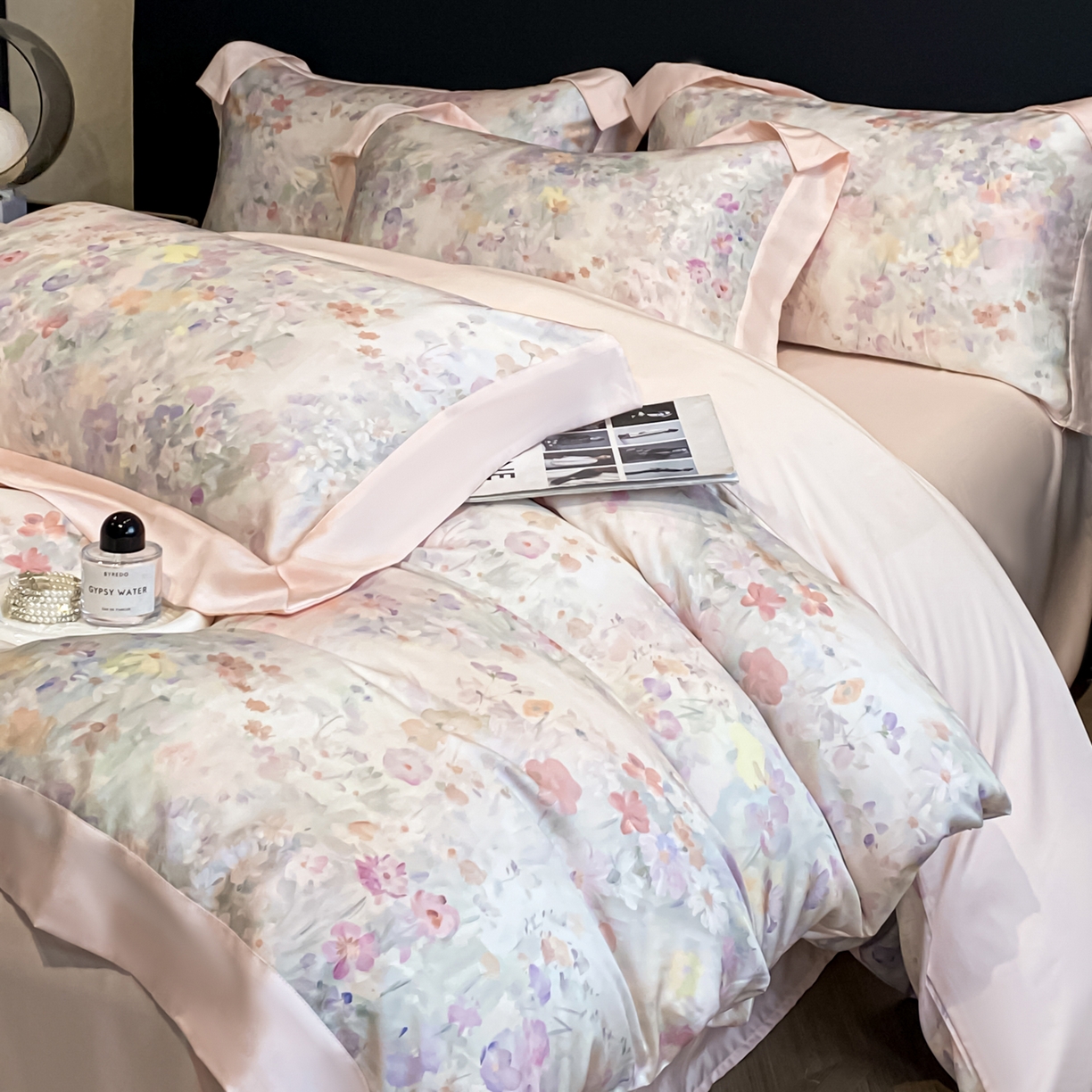 博纳家纺 2026新款天丝莱塞尔轻奢高端数码印花拼角宽边夏被四件套冰感凉感四件套--夏洛伊系列 夏洛伊