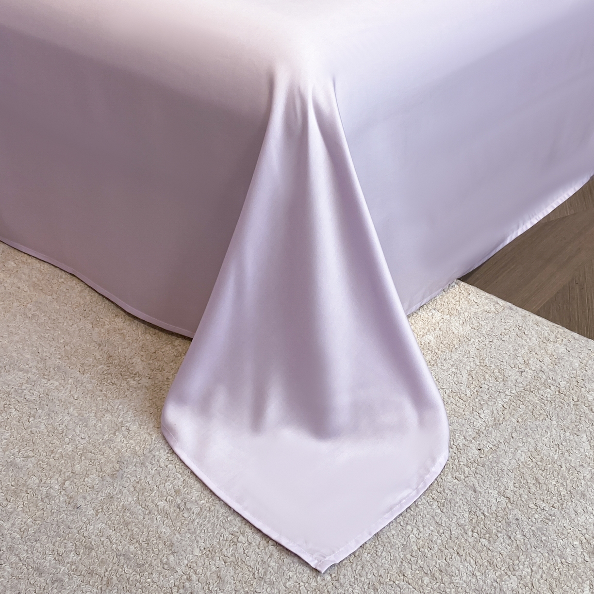 91家纺网 家纺一手货源 找家纺 博纳家纺 2026新款天丝莱塞尔轻奢高端数码印花拼角宽边夏被四件套冰感凉感四件套--夏洛伊系列 蔷薇庄园