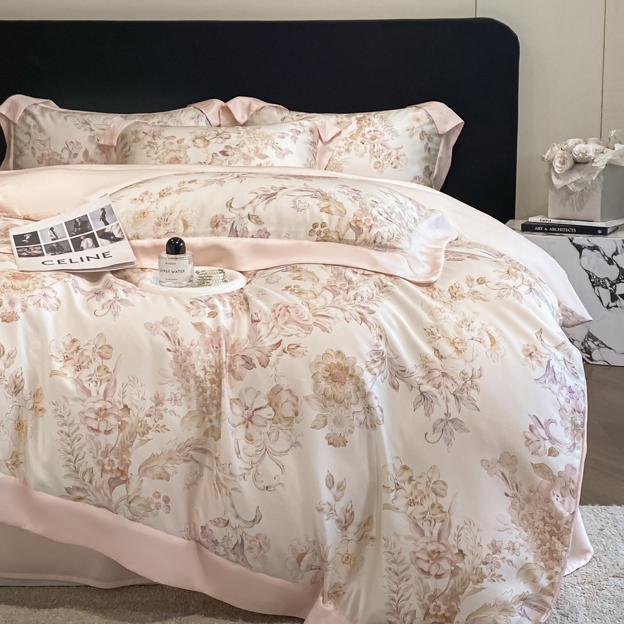 91家纺网 家纺一手货源 找家纺 博纳家纺 2026新款天丝莱塞尔轻奢高端数码印花拼角宽边夏被四件套冰感凉感四件套--夏洛伊系列 绮梦